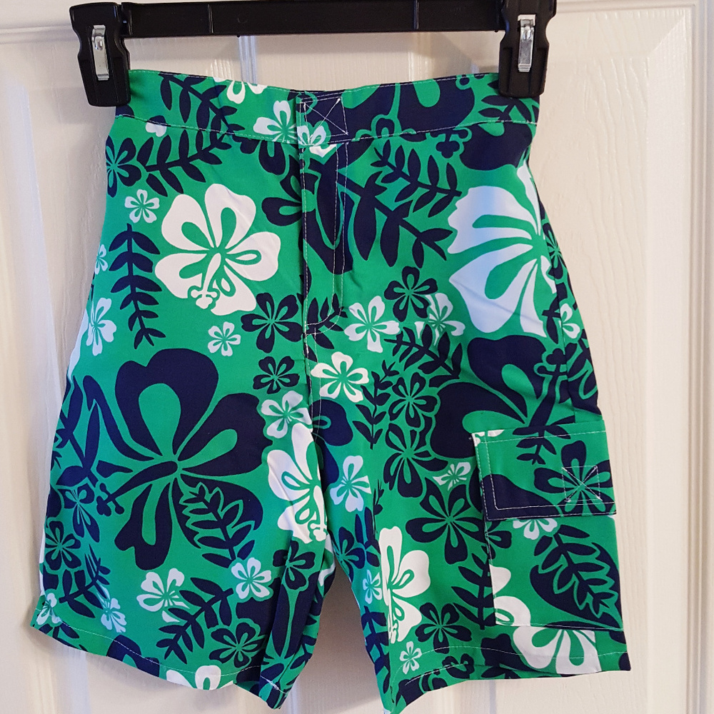 Boys Cargo Swim Trunk Swimsuit NWT Big Fish